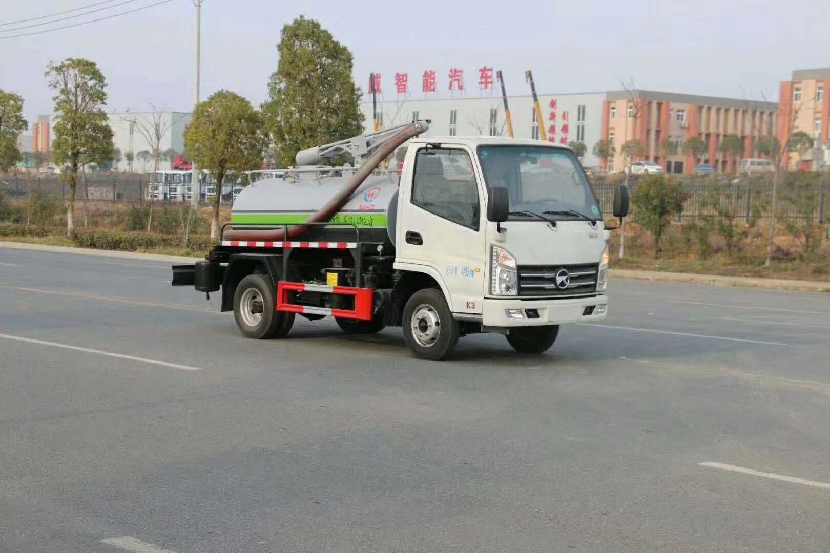 凯马小型吸污车